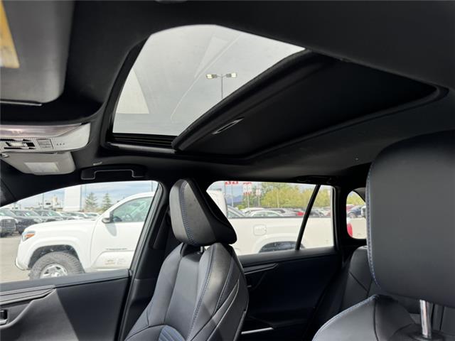 2024 Toyota RAV4 Hybrid XSE (Stk: W235706M) in Cranbrook - Image 17 of 20
