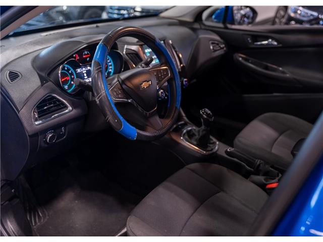 2017 Chevrolet Cruze LT Manual (Stk: R69274) in Calgary - Image 14 of 25