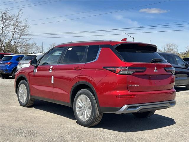 2026 Mitsubishi Outlander SE (Stk: T0241) in Barrie - Image 3 of 20