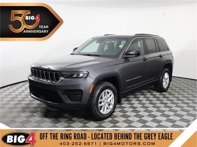 2026 Jeep Grand Cherokee Base (Stk: 26J102) in Calgary - Image 1 of 18