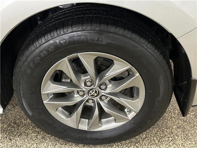 2024 Toyota Sienna LE 8-Passenger (Stk: 44042J) in Belleville - Image 33 of 38
