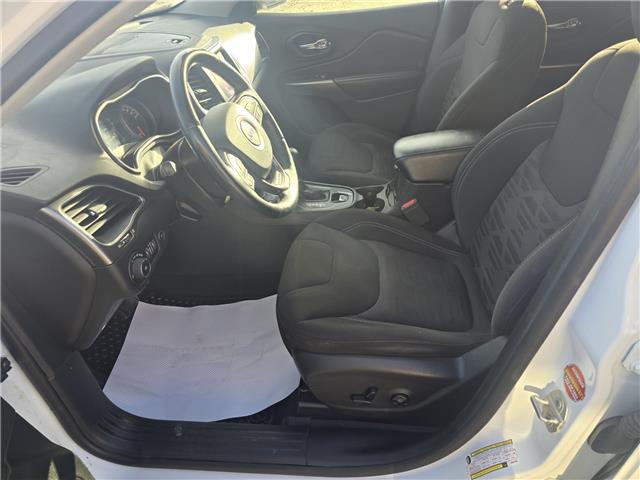2019 Jeep Cherokee North in Saskatoon - Image 6 of 11