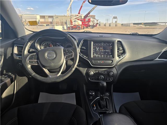 2019 Jeep Cherokee North in Saskatoon - Image 7 of 11