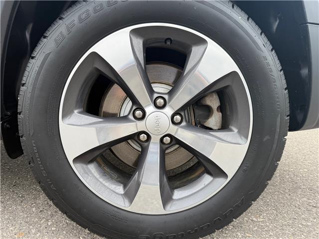 2019 Jeep Cherokee Limited (Stk: T169A) in Chatham - Image 9 of 26