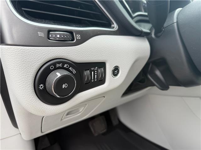2019 Jeep Cherokee Limited (Stk: T169A) in Chatham - Image 11 of 26