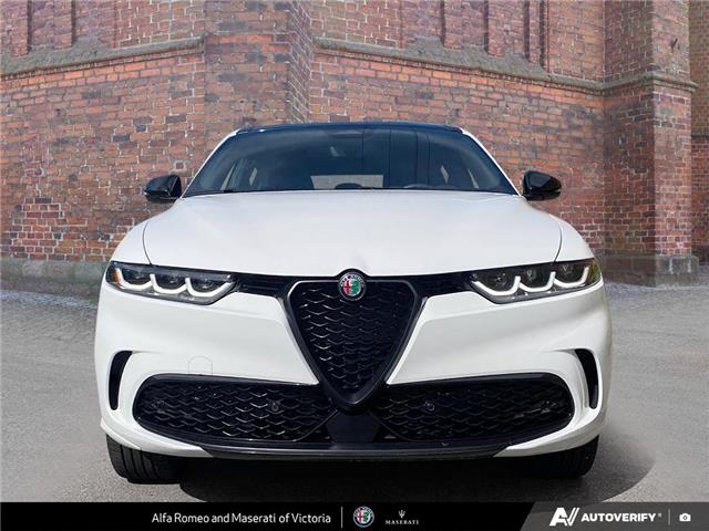 2025 Alfa Romeo Tonale PHEV Tributo (Stk: 912360) in Victoria - Image 2 of 24