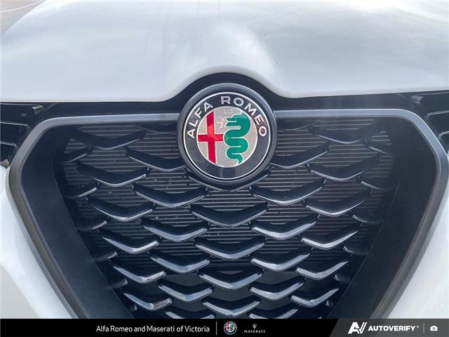 2025 Alfa Romeo Tonale PHEV Tributo (Stk: 912360) in Victoria - Image 8 of 24
