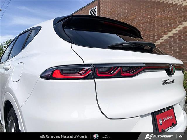 2025 Alfa Romeo Tonale PHEV Tributo (Stk: 912360) in Victoria - Image 11 of 24