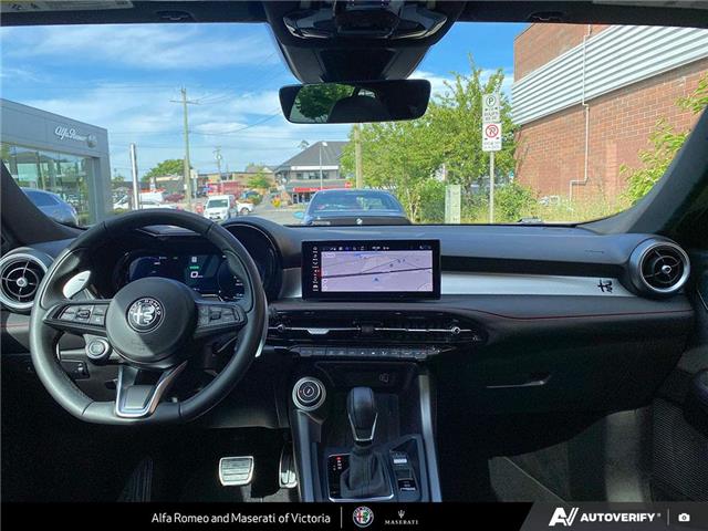 2025 Alfa Romeo Tonale PHEV Tributo (Stk: 912360) in Victoria - Image 23 of 24