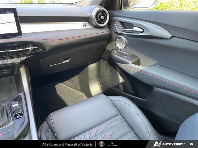 2025 Alfa Romeo Tonale PHEV Tributo (Stk: 912360) in Victoria - Image 24 of 24