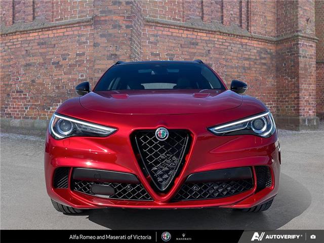 2022 Alfa Romeo Stelvio Quadrifoglio (Stk: 912500) in Victoria - Image 2 of 24