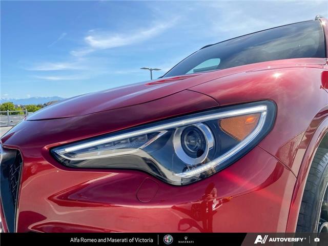 2022 Alfa Romeo Stelvio Quadrifoglio (Stk: 912500) in Victoria - Image 7 of 24