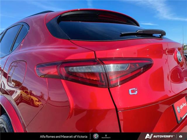 2022 Alfa Romeo Stelvio Quadrifoglio (Stk: 912500) in Victoria - Image 10 of 24
