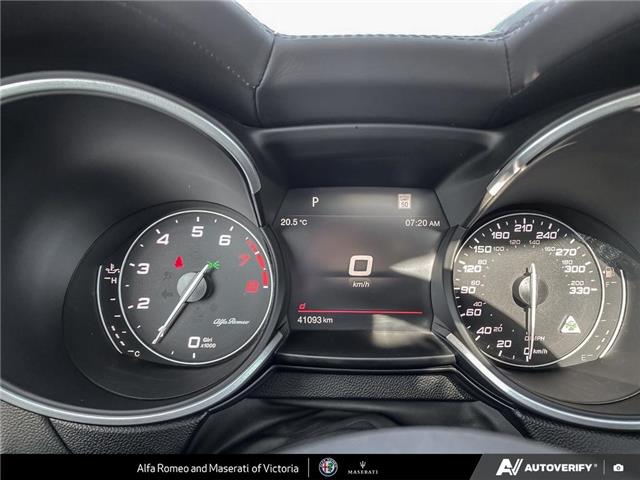 2022 Alfa Romeo Stelvio Quadrifoglio (Stk: 912500) in Victoria - Image 14 of 24