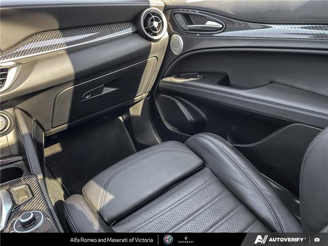 2022 Alfa Romeo Stelvio Quadrifoglio (Stk: 912500) in Victoria - Image 24 of 24