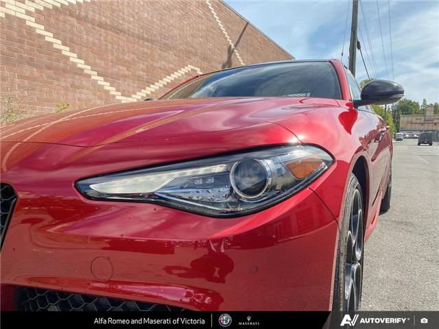 2022 Alfa Romeo Giulia ti (Stk: 912550) in Victoria - Image 7 of 23
