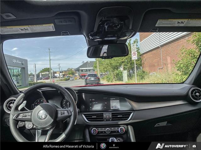 2022 Alfa Romeo Giulia ti (Stk: 912550) in Victoria - Image 22 of 23