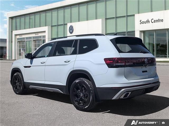 2025 Volkswagen Atlas 2.0 TSI Peak Edition (Stk: SU7768) in Calgary - Image 4 of 24