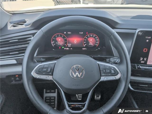 2025 Volkswagen Atlas 2.0 TSI Peak Edition (Stk: SU7768) in Calgary - Image 13 of 24