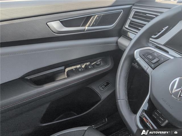 2025 Volkswagen Atlas 2.0 TSI Peak Edition (Stk: SU7768) in Calgary - Image 16 of 24