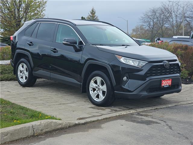 2021 Toyota RAV4 XLE (Stk: P3827) in Bowmanville - Image 4 of 28