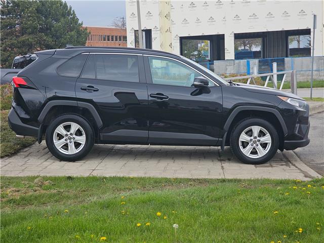 2021 Toyota RAV4 XLE (Stk: P3827) in Bowmanville - Image 5 of 28