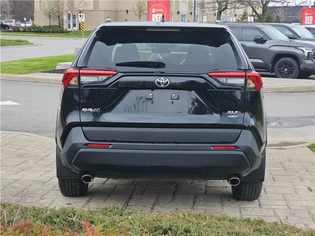 2021 Toyota RAV4 XLE (Stk: P3827) in Bowmanville - Image 7 of 28