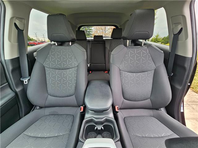 2021 Toyota RAV4 XLE (Stk: P3827) in Bowmanville - Image 14 of 28