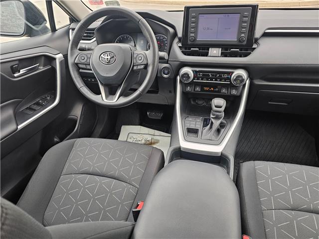 2021 Toyota RAV4 XLE (Stk: P3827) in Bowmanville - Image 16 of 28