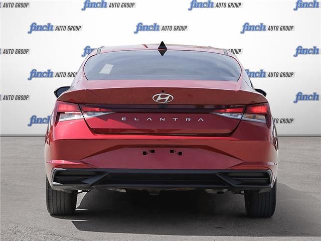 2023 Hyundai Elantra Preferred w/Tech Package (Stk: 109628) in London - Image 5 of 26
