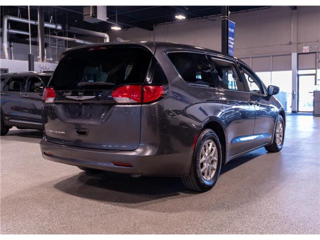 2023 Chrysler Grand Caravan SXT (Stk: B69425) in Calgary - Image 4 of 23