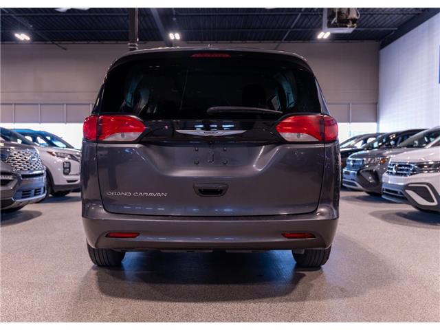 2023 Chrysler Grand Caravan SXT (Stk: B69425) in Calgary - Image 5 of 23
