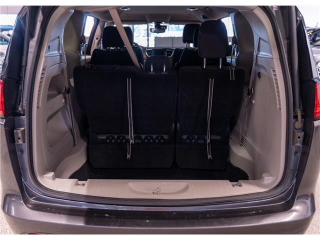2023 Chrysler Grand Caravan SXT (Stk: B69425) in Calgary - Image 7 of 23