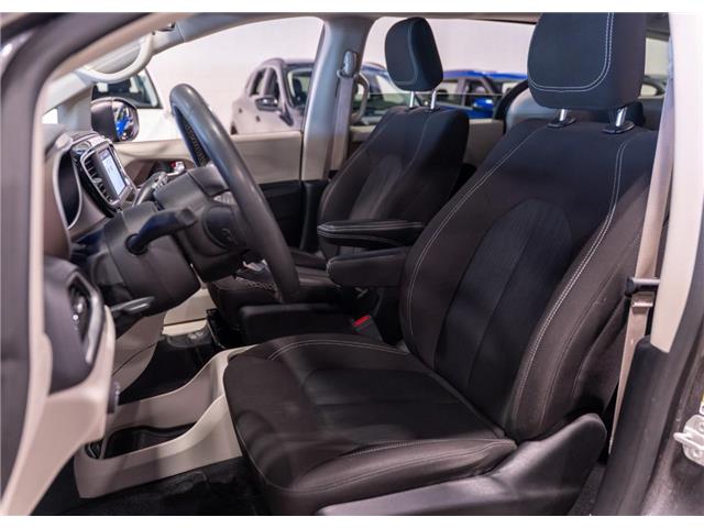 2023 Chrysler Grand Caravan SXT (Stk: B69425) in Calgary - Image 13 of 23