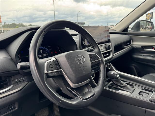 2024 Toyota Grand Highlander XLE (Stk: X011403A) in Cranbrook - Image 9 of 17