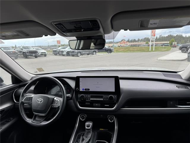 2024 Toyota Grand Highlander XLE (Stk: X011403A) in Cranbrook - Image 10 of 17