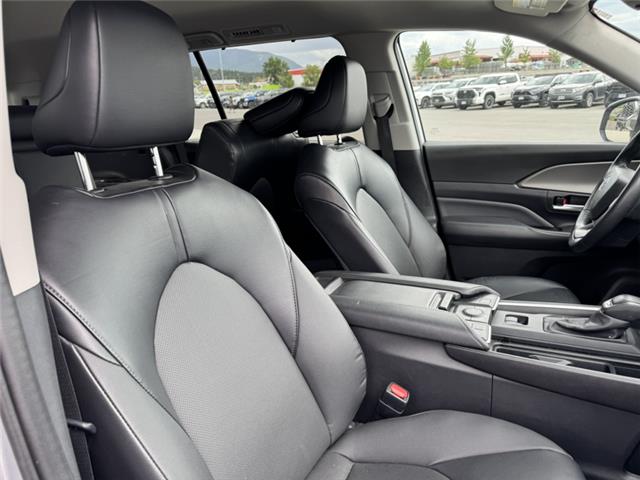 2024 Toyota Grand Highlander XLE (Stk: X011403A) in Cranbrook - Image 11 of 17