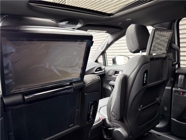2026 Chrysler Pacifica Select (Stk: 26092D) in London - Image 31 of 33
