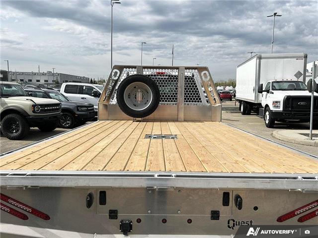2026 Ford F-550 Chassis XLT (Stk: T-602) in Calgary - Image 12 of 21