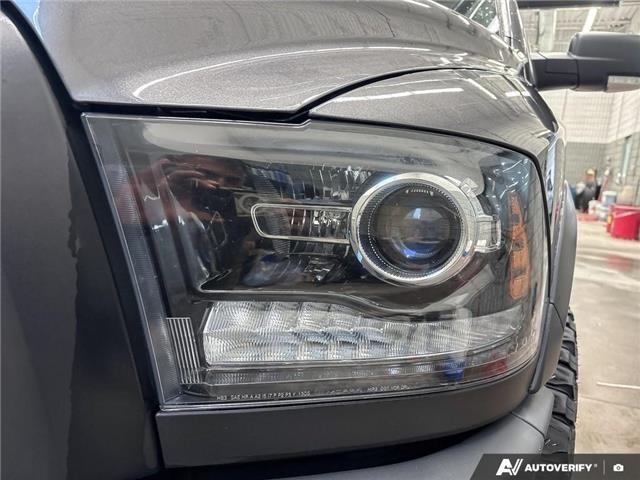 2021 RAM 1500 Classic SLT (Stk: 166162) in London - Image 8 of 26