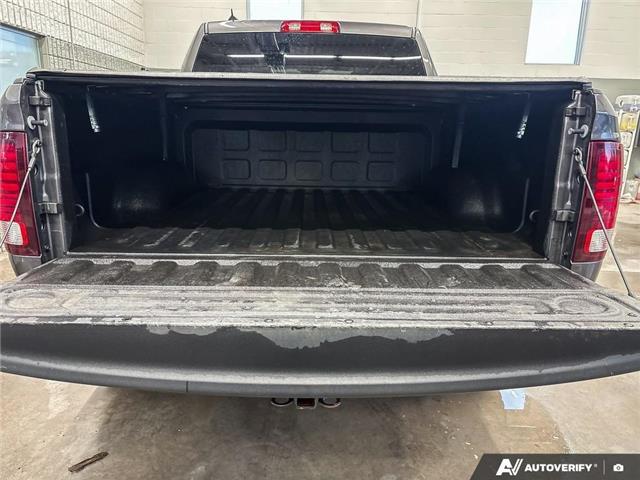 2021 RAM 1500 Classic SLT (Stk: 166162) in London - Image 12 of 26