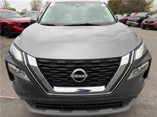 2023 Nissan Rogue SV Moonroof