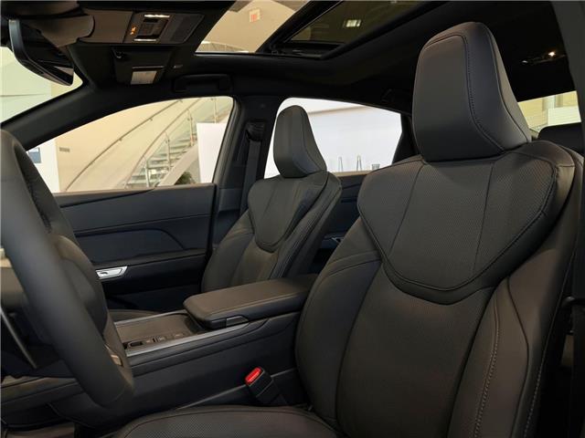 2026 Lexus ES 350e Base (Stk: 260806) in Calgary - Image 10 of 25 2026 Lexus ES 350e Base (Stk: 260806) in Calgary - Image 10 of 25