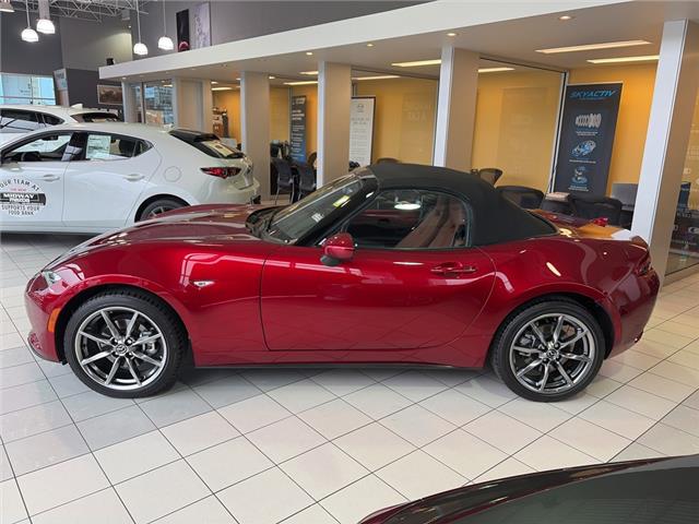 2023 Mazda MX-5 GT (Stk: P4950) in Surrey - Image 2 of 16