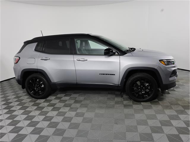 2023 Jeep Compass Altitude (Stk: A21066) in Calgary - Image 5 of 21 2023 Jeep Compass Altitude (Stk: A21066) in Calgary - Image 5 of 21