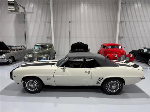 1969 Chevrolet Camaro SS Convertible (Stk: 584625) in Watford - Image 7 of 50