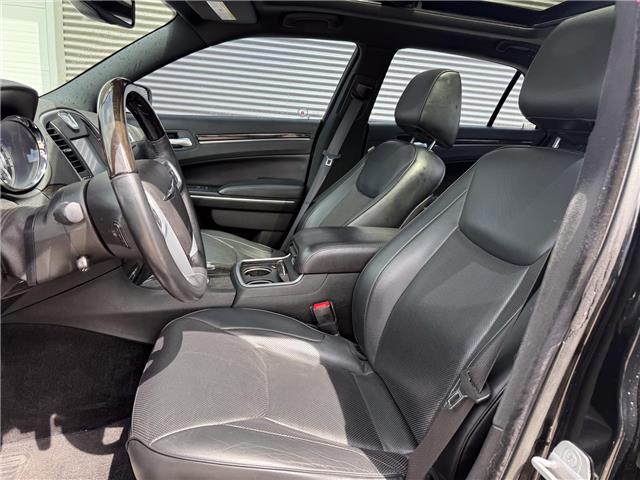 2014 Chrysler 300C Base (Stk: U11142A) in London - Image 9 of 25