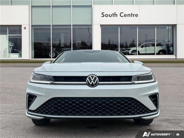 2025 Volkswagen Jetta Comfortline (Stk: SU7765) in Calgary - Image 2 of 15