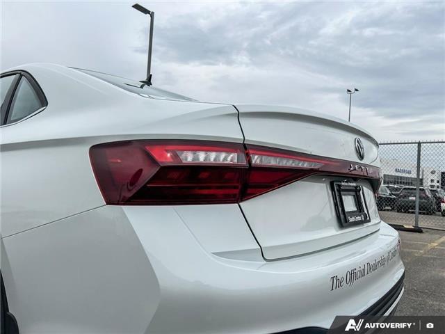 2025 Volkswagen Jetta Comfortline (Stk: SU7765) in Calgary - Image 9 of 15