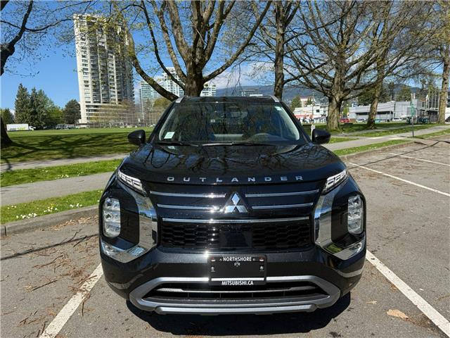 2026 Mitsubishi Outlander PHEV SEL (Stk: 615984) in North Vancouver - Image 2 of 13 2026 Mitsubishi Outlander PHEV SEL (Stk: 615984) in North Vancouver - Image 2 of 13